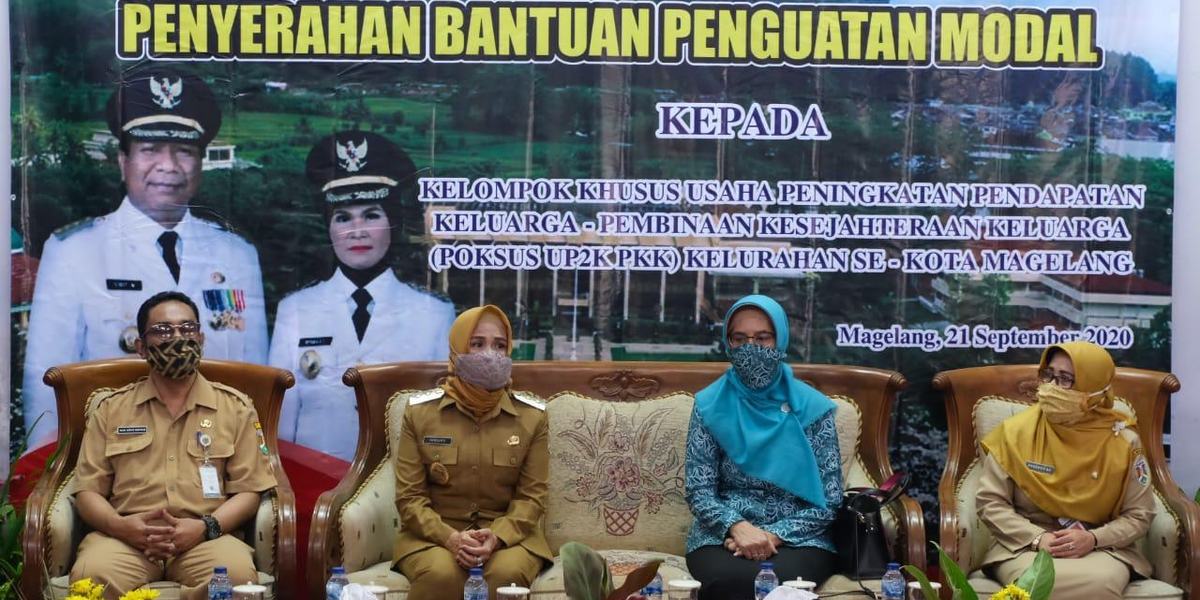 PEMERINTAH KOTA MAGELANG SALURKAN BANTUAN PENGUATAN MODAL POKSUS UP2K PKK