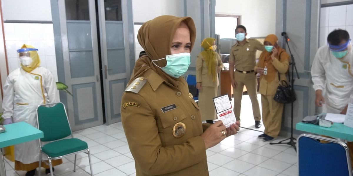 VAKSINASI SINOVAC TAHAP PERTAMA DI KOTA MAGELANG DIMULAI HARI INI