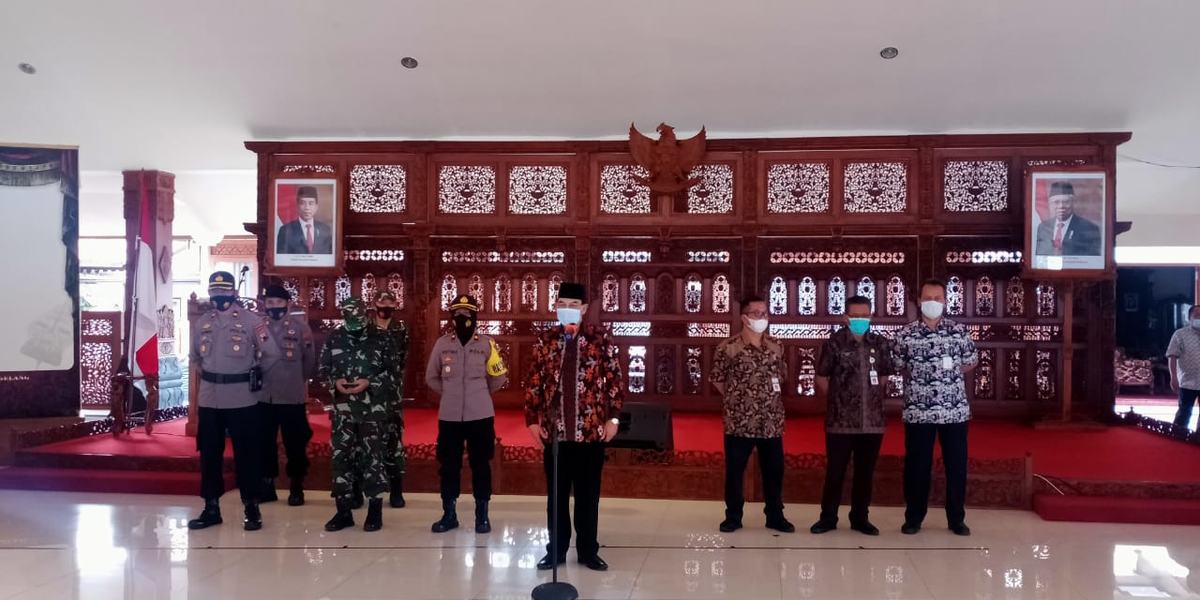 Pemkot Beri Bingkisan Lebaran Untuk Babinsa dan Bhabinkamtibmas Se-Kota Magelang