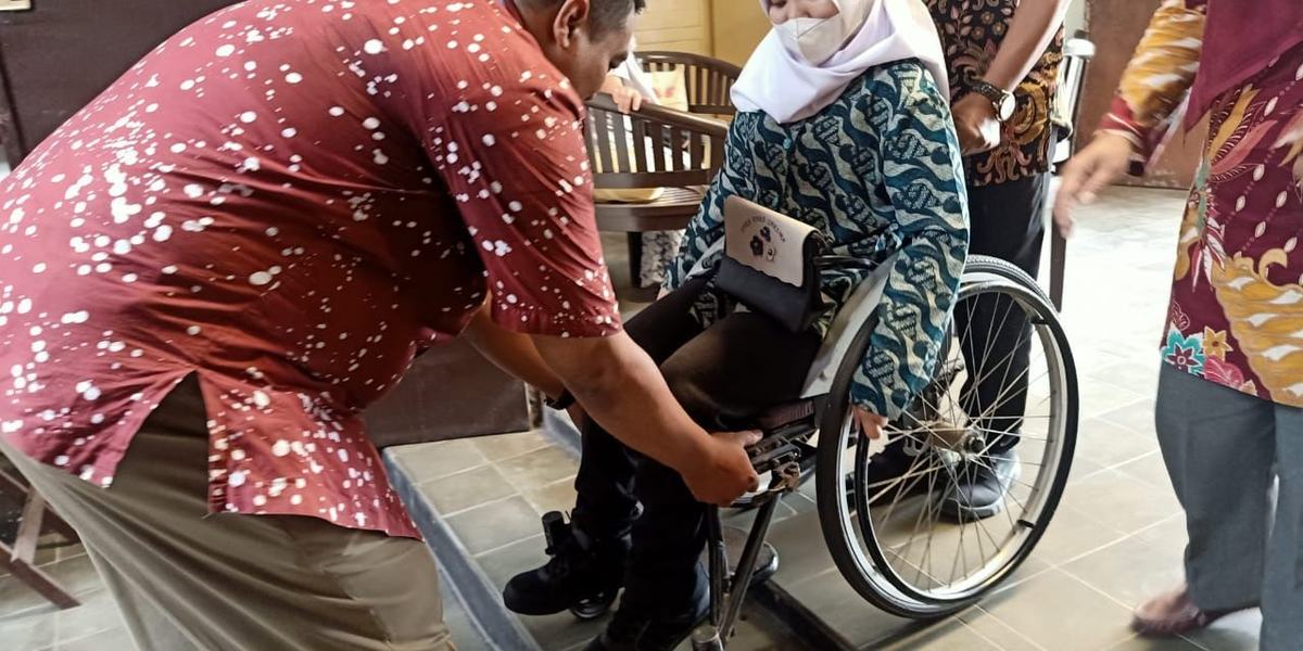 19 Penyandang Disabilitas Fisik Kota Magelang Terima Bantuan ATENSI Kemensos