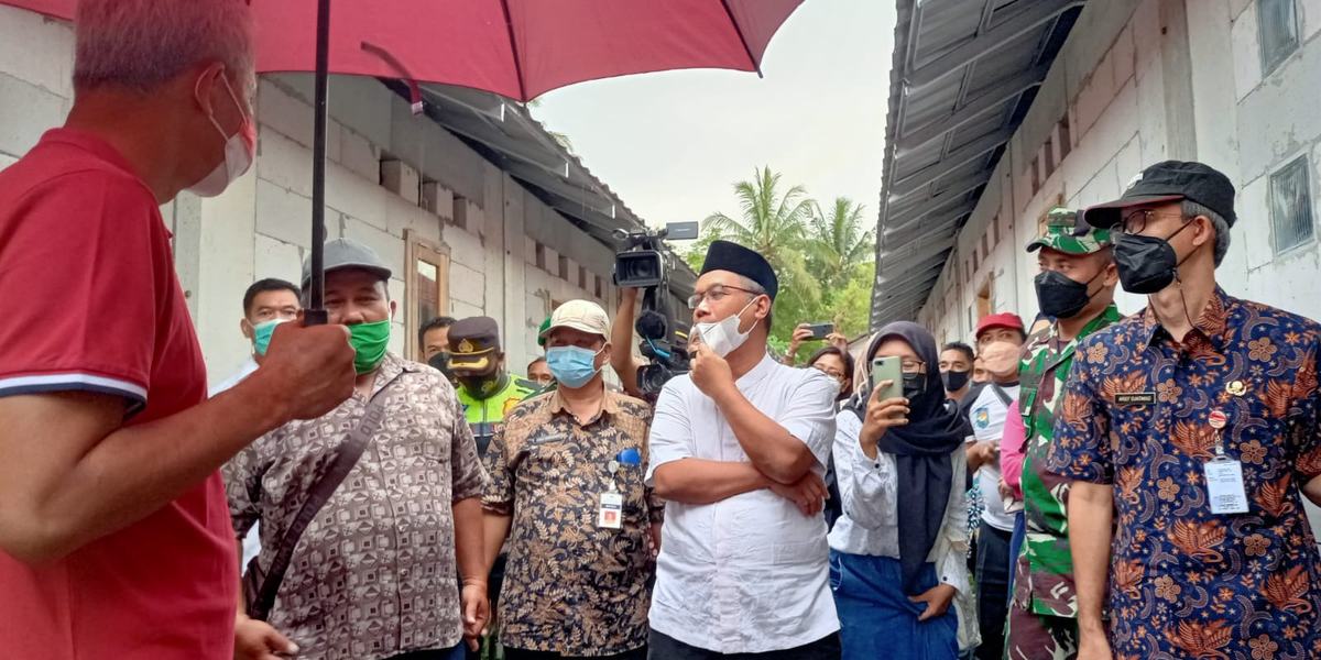 Ganjar Pranowo Kunjungi Proyek Perumahan Berbasis Komunitas di Kota Magelang