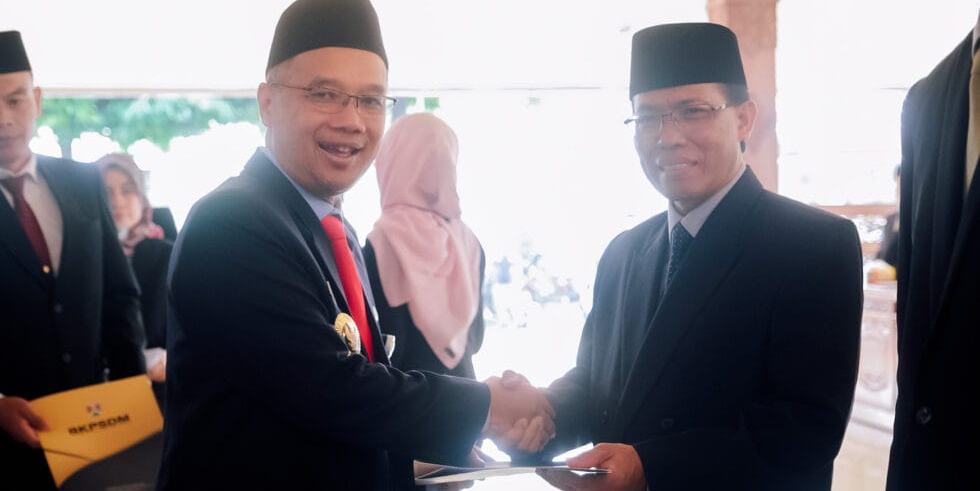 Wali Kota Magelang Lantik 23 PNS sebagai Pejabat Pimpinan Tinggi Pratama, Administrator dan Pengawas
