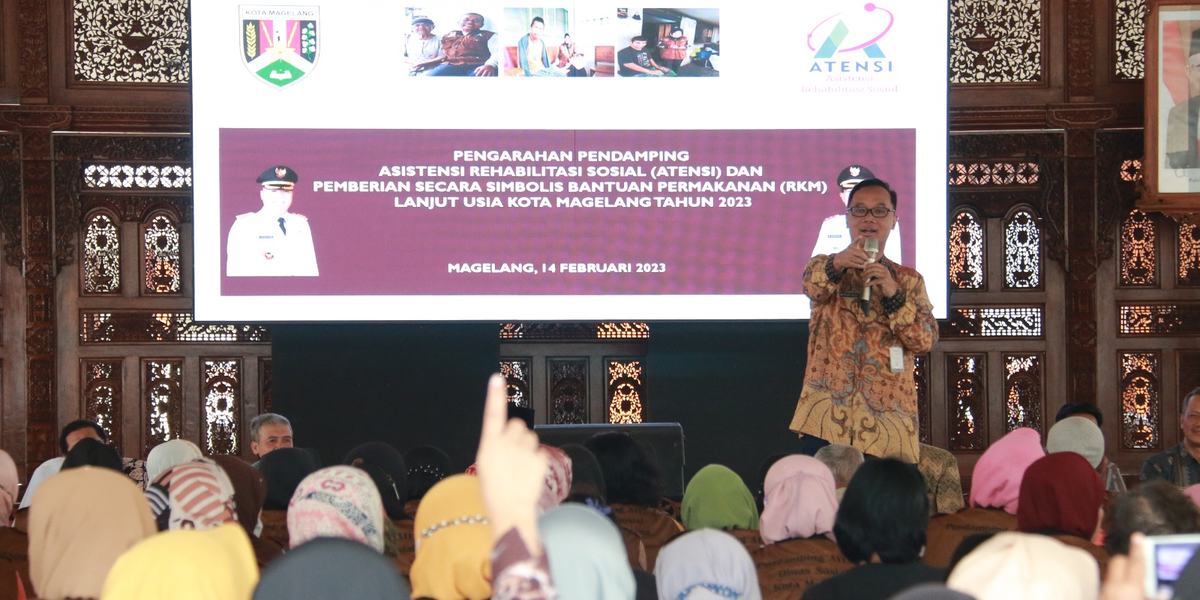 Walikota Beri Arahan Pendamping ATENSI dan Bantuan Kesejahteraan Bagi Lansia