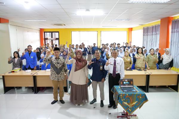 BUNDA LITERASI KOTA MAGELANG RESMIKAN PILAR STATISTIK