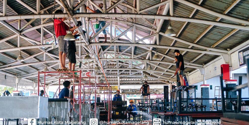 Guyub Rukun Pedagang Kuliner TVJ Kota Magelang Bersih-Bersih Shelter