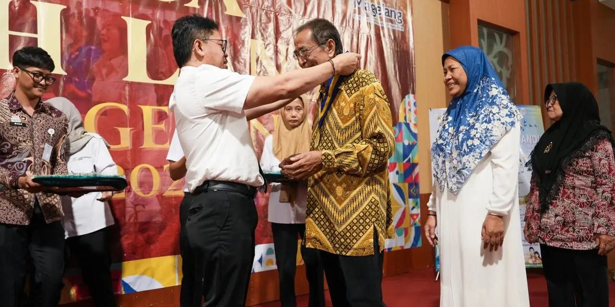 297 Lansia Magelang Tengah Lulus Sekolah Lansia, Bekal untuk Tetap Mandiri dan Produktif