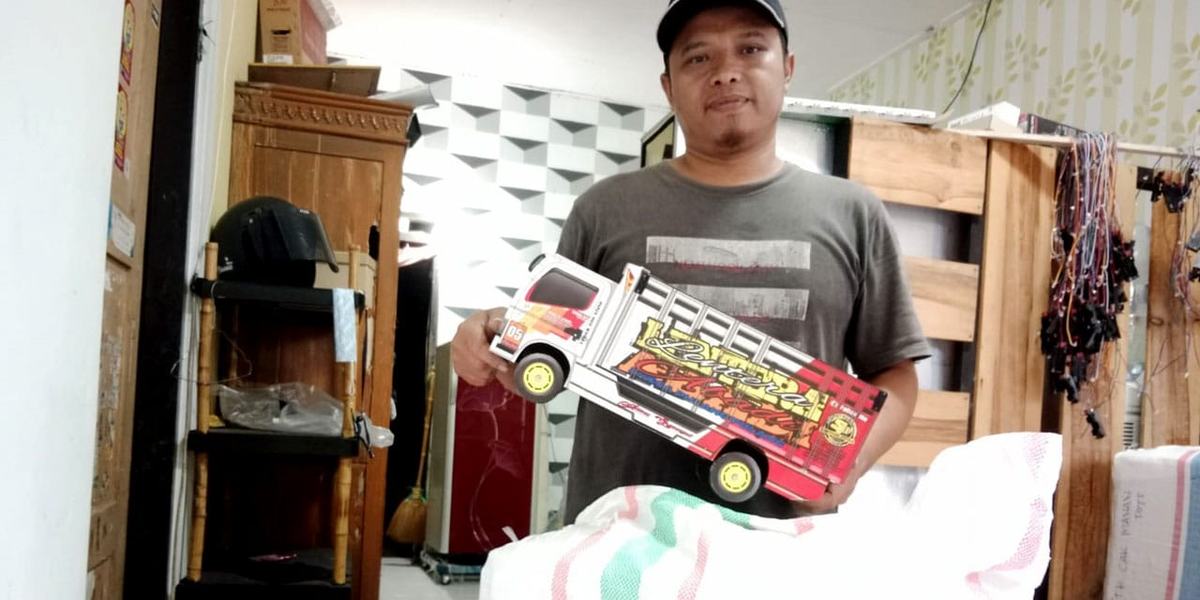 Wahid Isrodin, PHK Membawanya Jadi Juragan “Truk”