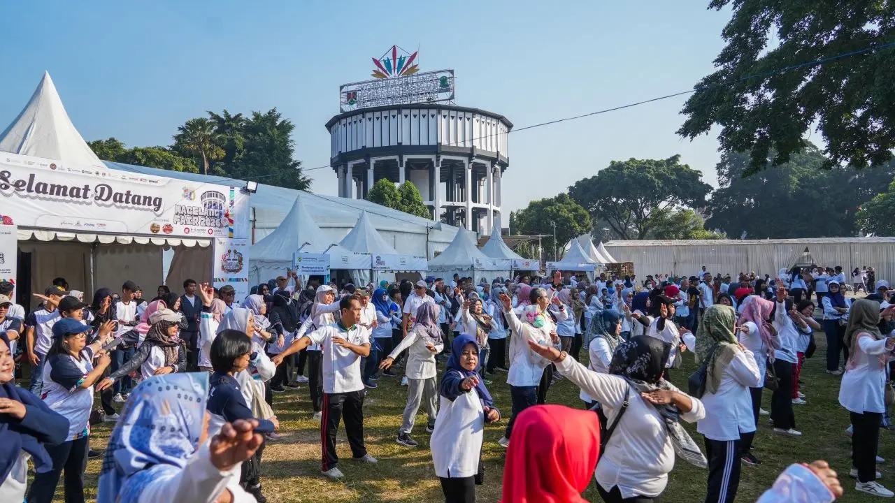 Ratusan Warga Meriahkan Senam Hari Koperasi Nasional ke-79 di Alun-alun Magelang